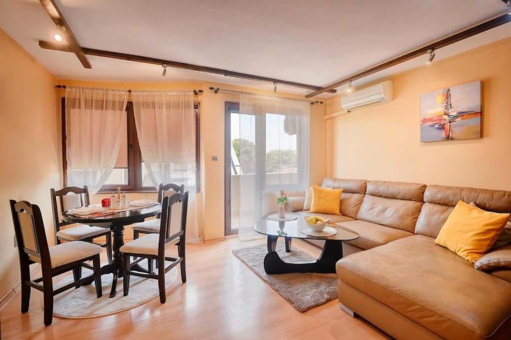 Apartament Next2Sea Warna Zewnętrze zdjęcie